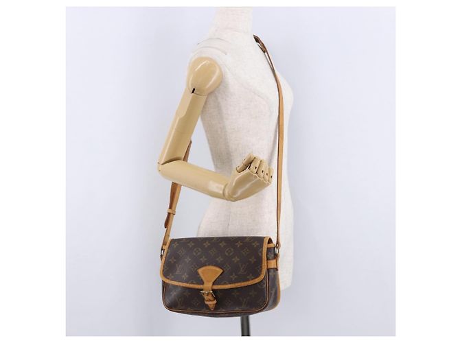 LOUIS VUITTON Monogram Sologne Shoulder Bag M42250 LV Auth ka5833A Monogramma - vista 24