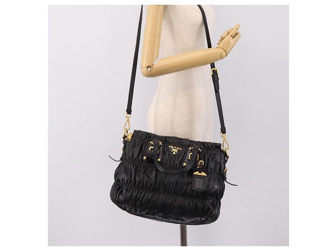 Borsa a mano PRADA Nappa Goful in pelle 2way Nero Oro BN1407 Auth 198604A D'oro - vista 27