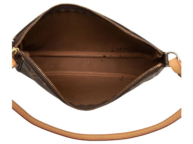 Borsa a tracolla Louis Vuitton Monogram Pochette Accessoires Marrone - vista 4