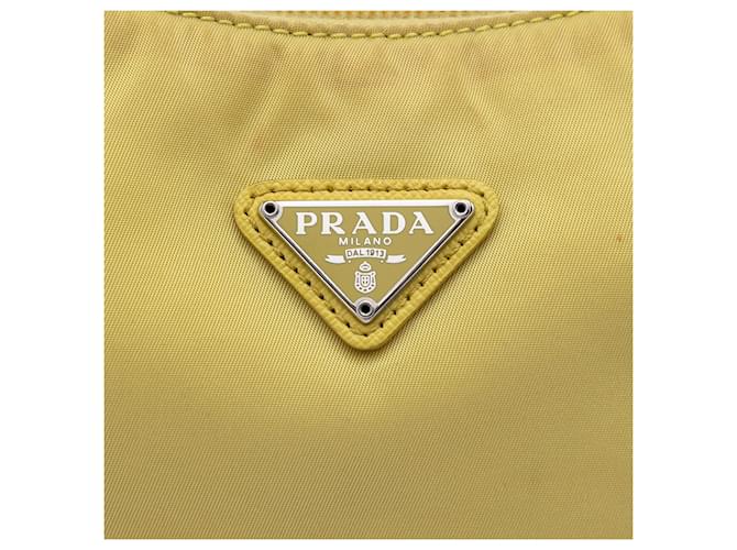 Borsa a tracolla Prada Mini Tessuto Re Edition 2000 Gialla Giallo - vista 5