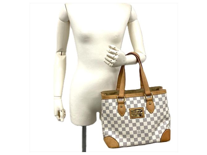 Borsa Tote Louis Vuitton Hampstead MM Bianco - vista 10