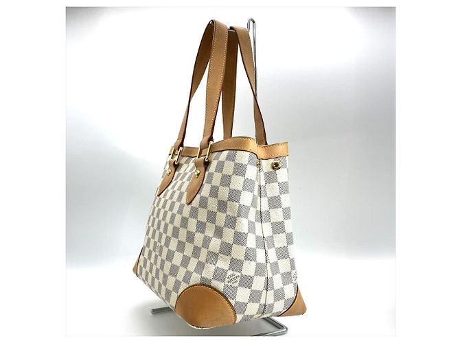 Borsa Tote Louis Vuitton Hampstead MM Bianco - vista 2
