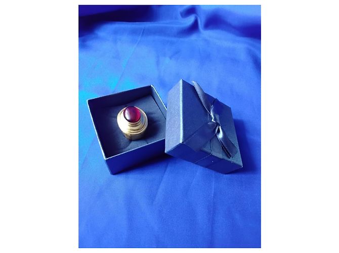 Anello Statement Saint Laurent Unisex / Uomo Cabochon Rosso Tono Oro Misura 20 (US 10) 26g D'oro - vista 15