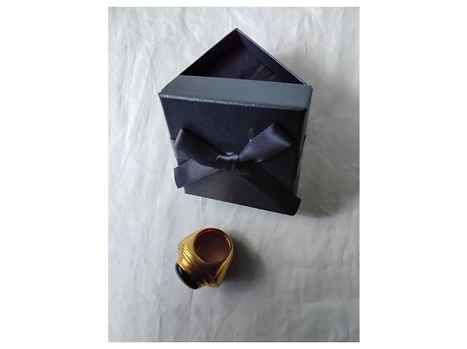 Anello Statement Saint Laurent Unisex / Uomo Cabochon Rosso Tono Oro Misura 20 (US 10) 26g D'oro - vista 2