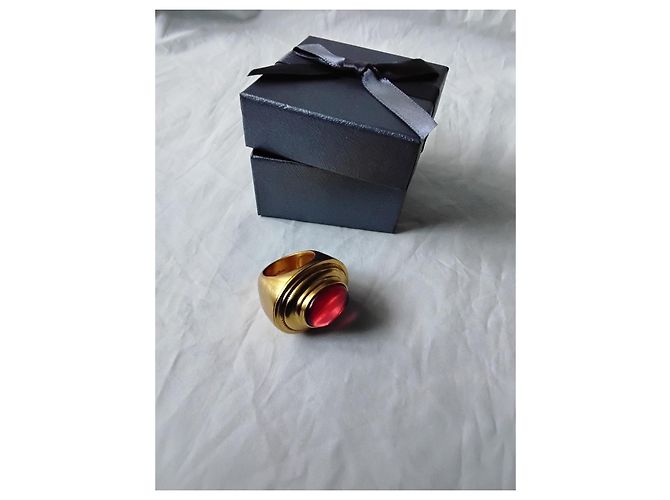 Anello Statement Saint Laurent Unisex / Uomo Cabochon Rosso Tono Oro Misura 20 (US 10) 26g D'oro - vista 5