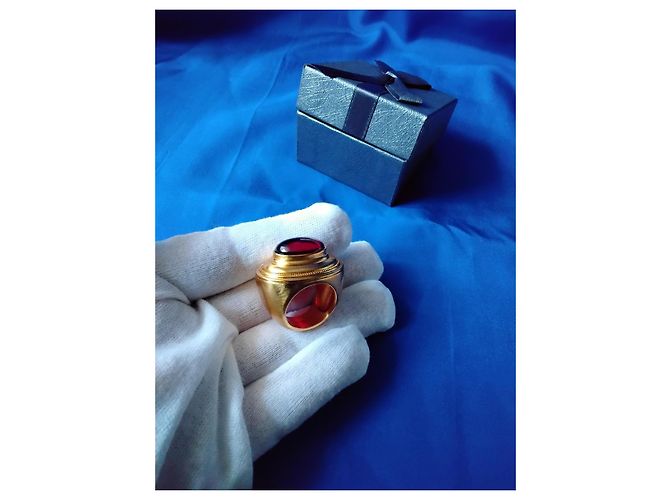 Anello Statement Saint Laurent Unisex / Uomo Cabochon Rosso Tono Oro Misura 20 (US 10) 26g D'oro - vista 6