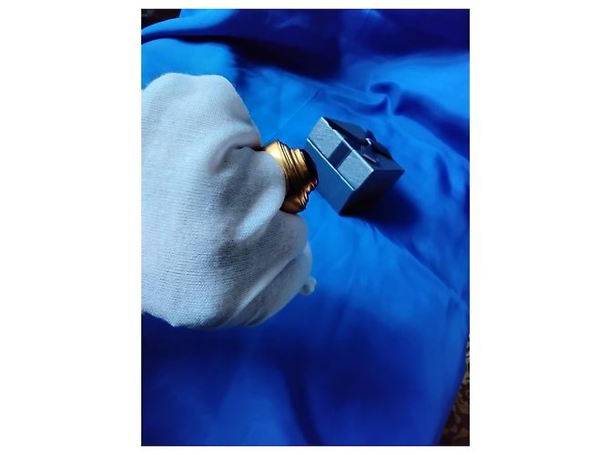 Anello Statement Saint Laurent Unisex / Uomo Cabochon Rosso Tono Oro Misura 20 (US 10) 26g D'oro - vista 9