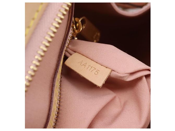 Louis Vuitton Blair Monogram Vernis MM Rosa - vista 7