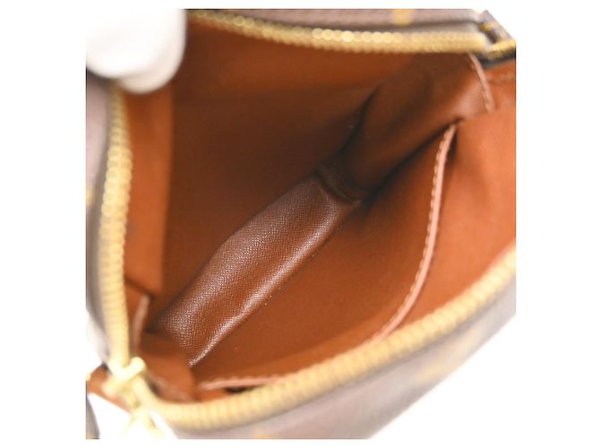 Louis Vuitton Danube Monogram PM Marrone - vista 3