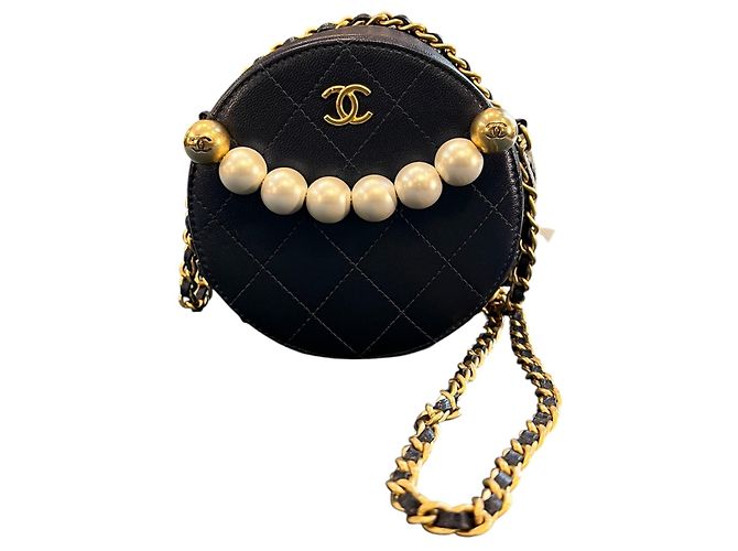2019 Chanel Quilted Goatskin Chic Pearls Chain Round Clutch With Chain Shoulder Bag - vista 5
