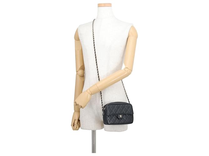 Borsa a tracolla con catena Chanel Matelassé Nero - vista 4