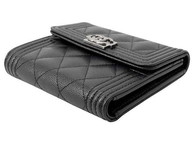 Cartera Chanel Matelasse Tri-Fold Negro - vista 2