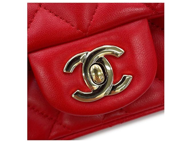 Borsa a tracolla Chanel Mini Matelassé con catena Rosso - vista 12
