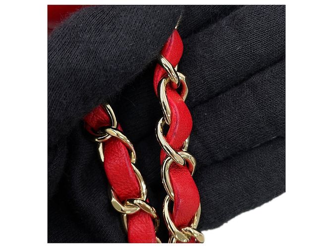 Borsa a tracolla Chanel Mini Matelassé con catena Rosso - vista 15