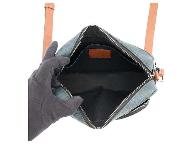 Bolso de hombro Louis Vuitton Monogram Eclipse Volga Onstrap Negro Monograma - vista 5