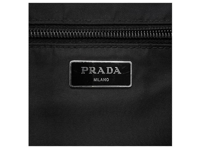 Borsa Prada Nylon V135 in Black Nero - vista 15
