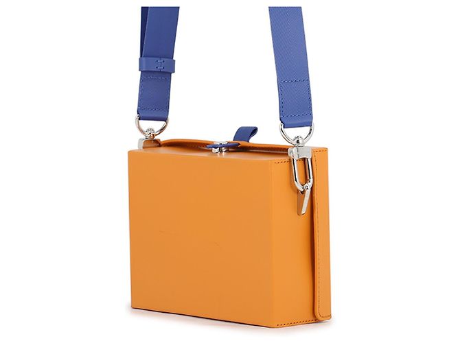 Borsa a pochette Louis Vuitton in pelle Saffron D'oro - vista 2