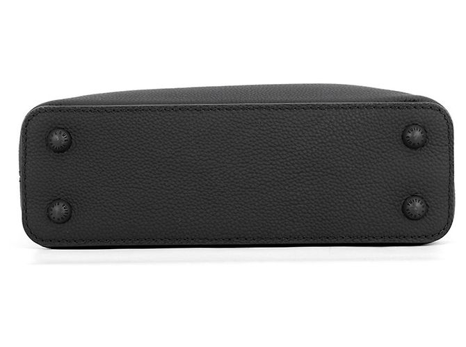 Borsa Louis Vuitton Capucines EW MINI Nero - vista 3
