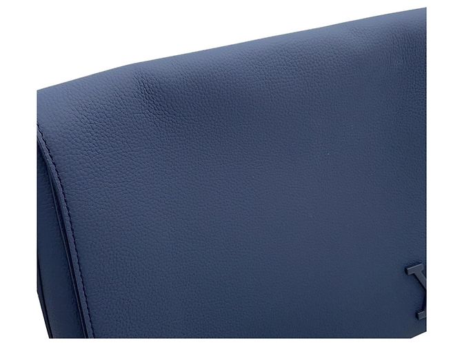 Borsa a tracolla Louis Vuitton M23709 Blu navy - vista 11