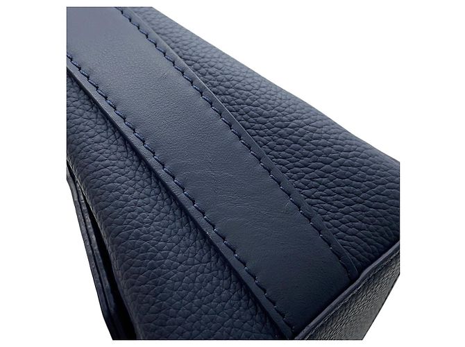 Borsa a tracolla Louis Vuitton M23709 Blu navy - vista 11