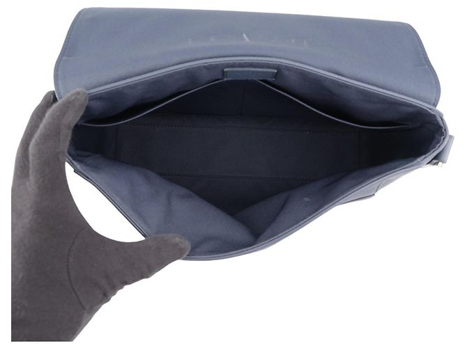 Borsa a tracolla Louis Vuitton M23709 Blu navy - vista 5