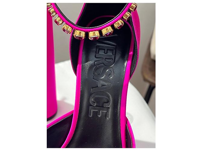 Décolleté Versace Medusa Aevitas in raso fucsia Rosa - vista 3