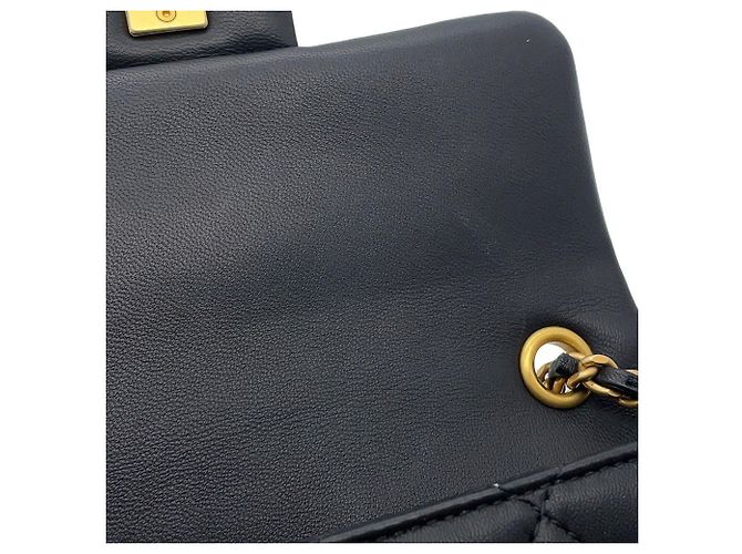 Borsa a tracolla Chanel Mini Matelassé in pelle d'agnello Nero - vista 9