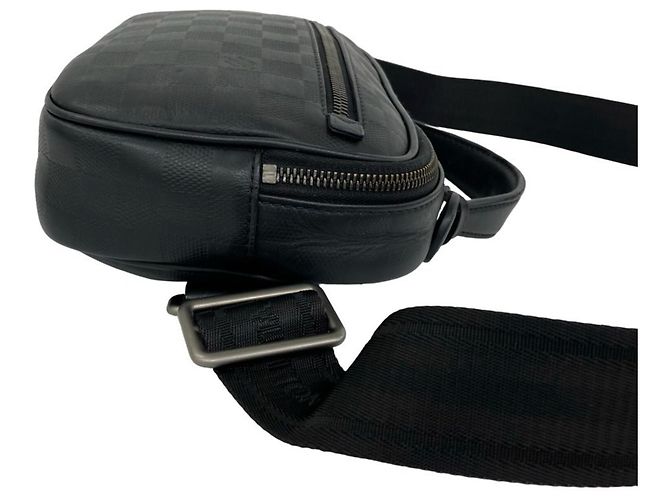 Borsa a mano Louis Vuitton Ambrelle Damier Infini Leather Nero - vista 6