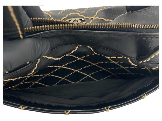 Timeless Borsa Chanel Coco Mark Wild Stitch in lambskin Nero - vista 10