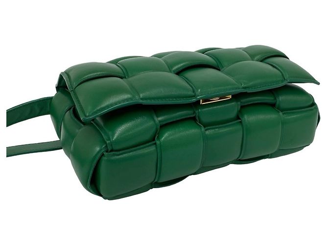 Borsa a tracolla in pelle Padded Cassette Bottega Veneta Verde - vista 7