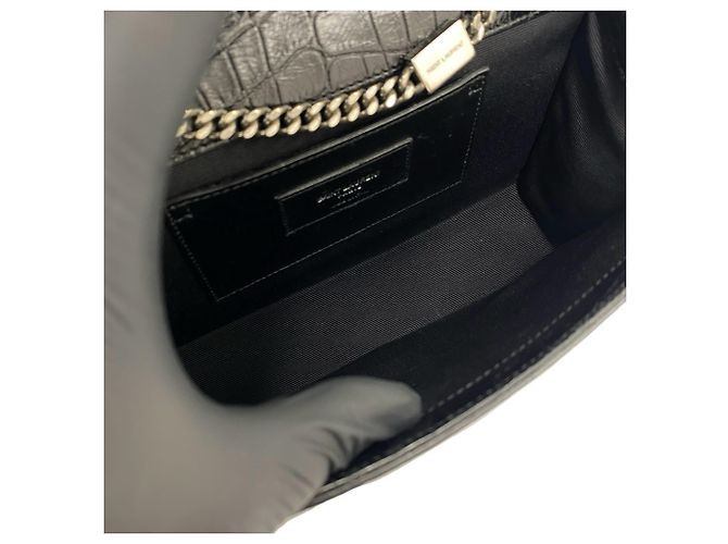 Borsa a tracolla Pouch in pelle Yves Saint Laurent Nero - vista 9