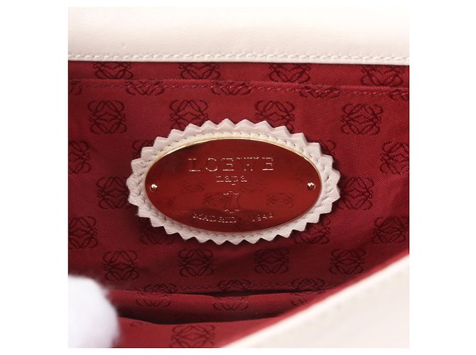 Bolsa de Ombro Loewe Anagram em Couro com Corrente Cru - vista 10