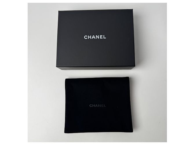 Cartera compacta Chanel Matelassé Coco Mark Negro - vista 11