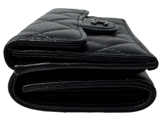 Cartera compacta Chanel Matelassé Coco Mark Negro - vista 3