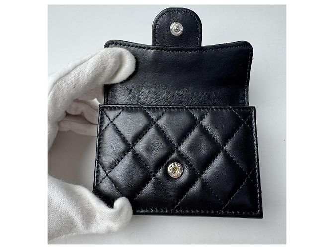 Cartera compacta Chanel Matelassé Coco Mark Negro - vista 6
