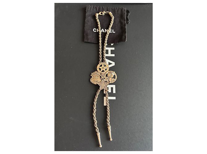 Collana Bolo Chanel con ciondoli D'oro - vista 5