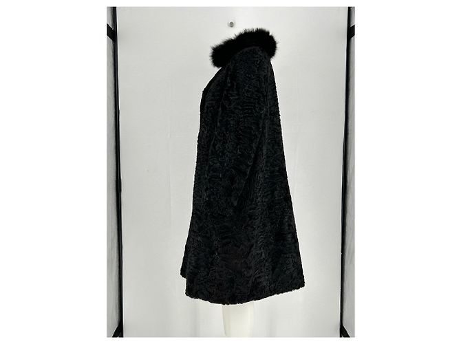 Autre Marque Black Two Tone Fur Jacket - view 3