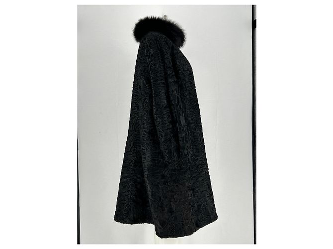 Autre Marque Black Two Tone Fur Jacket - view 4