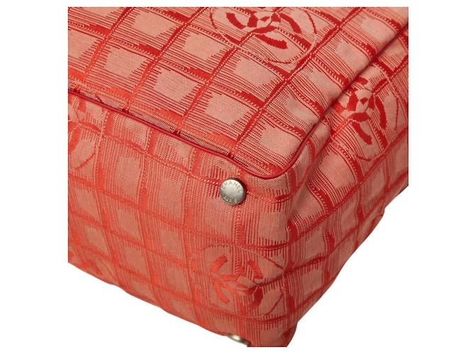 Borsa Tote Chanel Coco Mark New Travel Line MM Rosso - vista 4