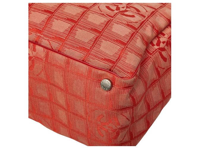 Borsa Tote Chanel Coco Mark New Travel Line MM Rosso - vista 6