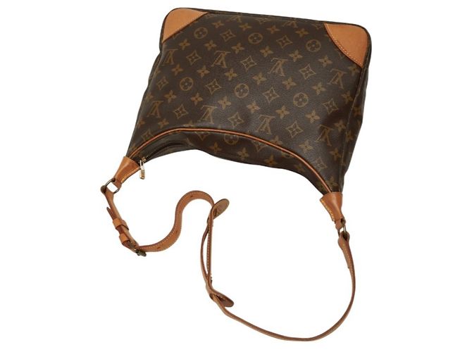 Borsa a tracolla Louis Vuitton Monogram Boulogne 30 Marrone Monogramma - vista 8
