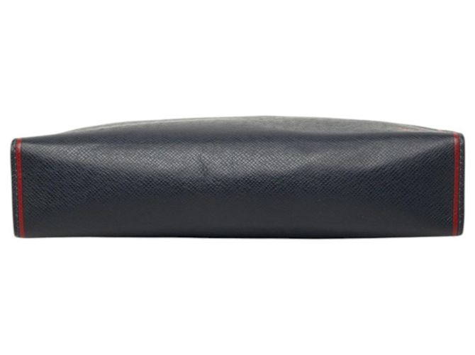 Louis Vuitton Taiga Pochette Voyage Clutch Bag Blu navy - vista 3