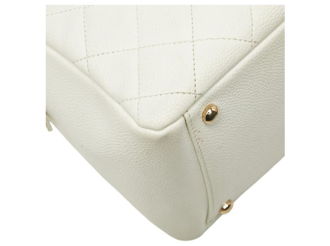 Borsa a tracolla con catena Chanel Coco Mark Petite Timeless Tote Bianco - vista 7