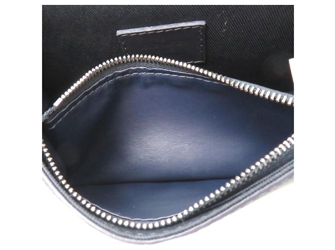 Borsa a tracolla portafoglio indossabile Louis Vuitton Fastline Blu navy - vista 6