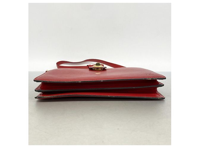 Borsa a tracolla Louis Vuitton Epi Capucines Rosso - vista 3