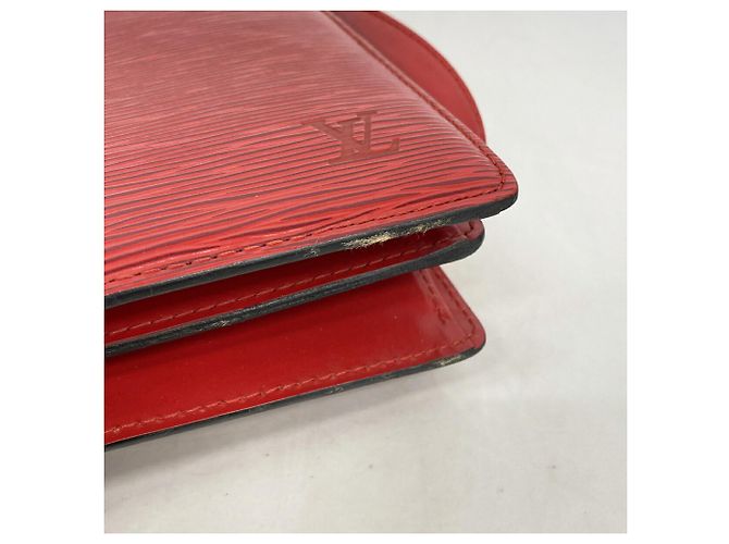 Borsa a tracolla Louis Vuitton Epi Capucines Rosso - vista 6