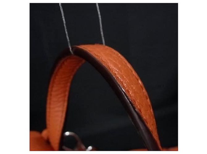 Tod's Double T Mini-Rucksack aus orangefarbenem Leder - Ansicht 2