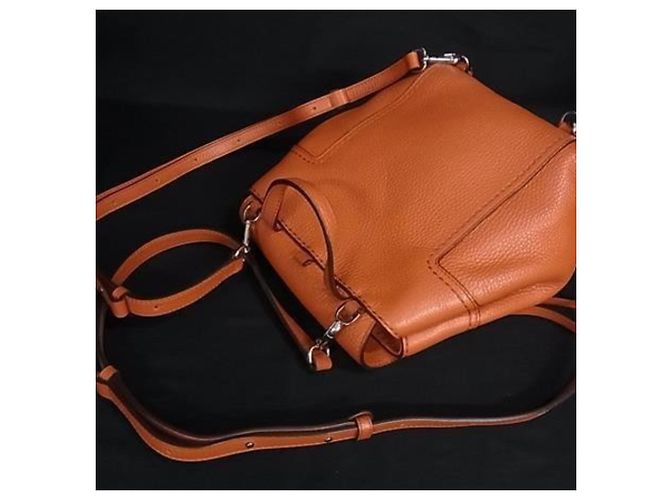 Tod's Double T Mini-Rucksack aus orangefarbenem Leder - Ansicht 3