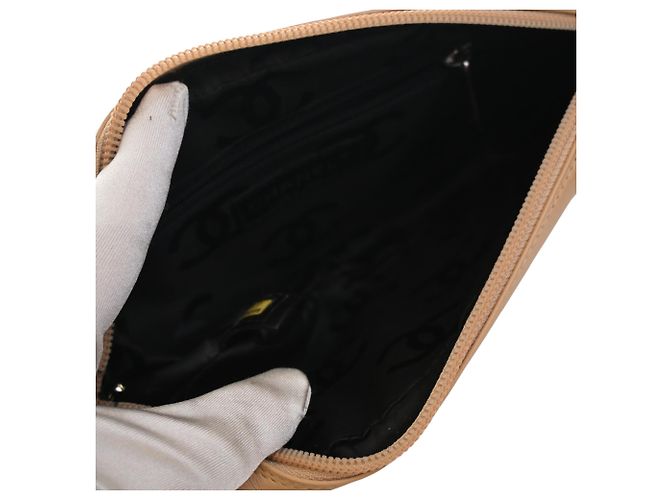 Chanel Beige Quilted Lambskin Cambon Ligne Pochette - vista 6