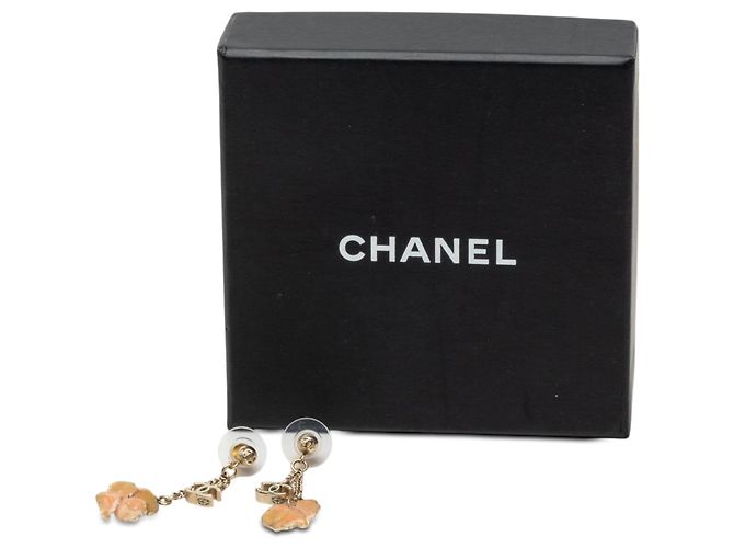 Orecchini Chanel Gold CC placcati oro smalto Camélia Drop Push Back D'oro - vista 4